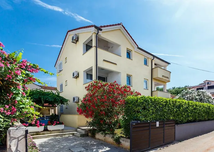 Luka 5 Min Walk To The Beach, 5 Min To The Village Apartman Malinska