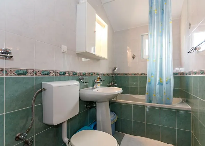 Luka 5 Min Walk To The Beach, 5 Min To The Village Apartman Malinska