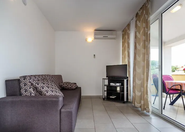 Apartman Luka 5 Min Walk To The Beach, 5 Min To The Village Malinska