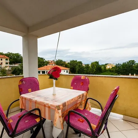 Luka 5 Min Walk To The Beach, 5 Min To The Village *